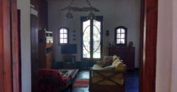 CASONA DE ÉPOCA SOBRE AV. PRINCIPAL