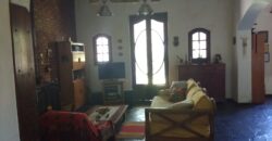 CASONA DE ÉPOCA SOBRE AV. PRINCIPAL