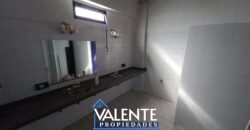 ESPECTACULAR SALON COMERCIAL EN PLANTA ALTA – LA FALDA