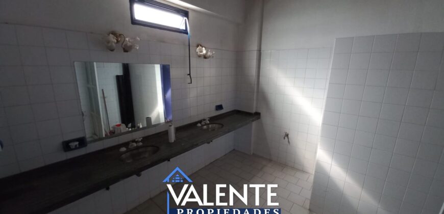 ESPECTACULAR SALON COMERCIAL EN PLANTA ALTA – LA FALDA