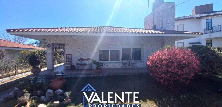 ASOMBROSO CHALET EN VILLA EDEN – LA FALDA