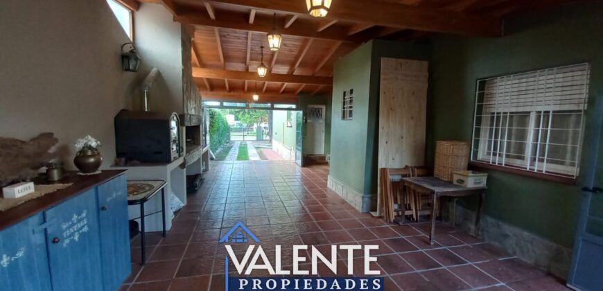 PISCINA Y 4 DORM – VILLA EDEN LA FALDA