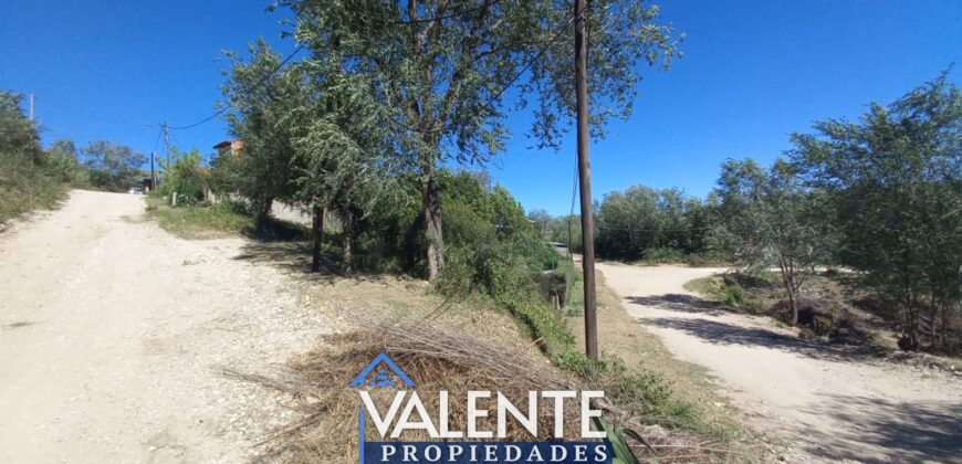 LOTE ESQUINA EN LA FALDA – A METROS DE AV. ITALIA