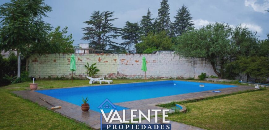 OPORTUNIDAD CHALET 3DORM/ 2 BAÑOS/ PISCINA – HUERTA GRANDE