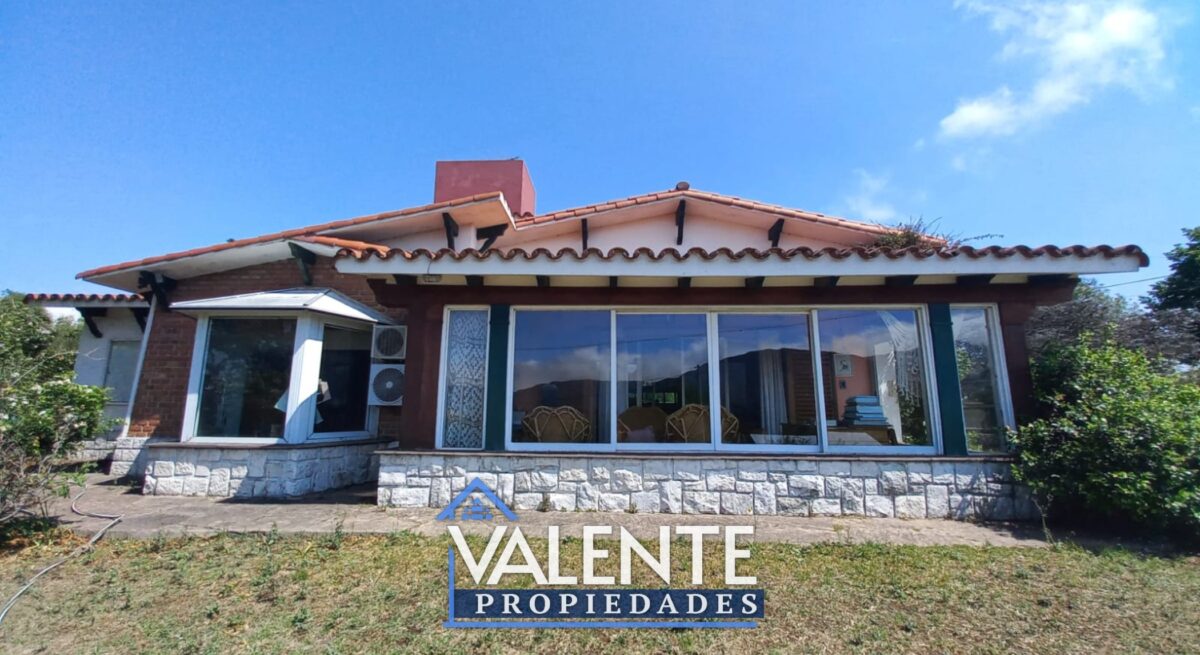 CHALET CON MÁXIMA VISTA A LAS SIERRAS