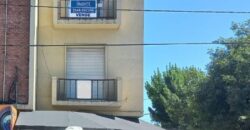 INMEJORABLE UBICACIÓN – DEPARTAMENTO EN EL CENTRO DE LA FALDA
