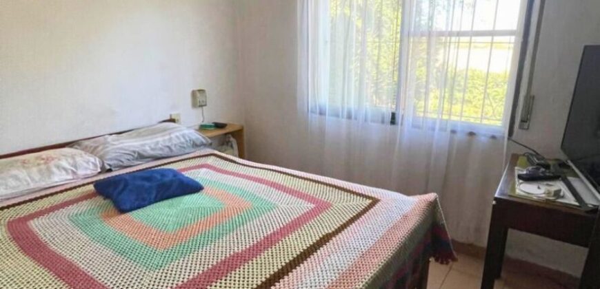 CASA CON DEPARTAMENTO LA FALDA