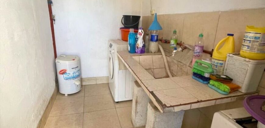 CASA CON DEPARTAMENTO LA FALDA