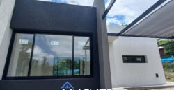 BELLA CASA MINIMALISTA A ESTRENAR