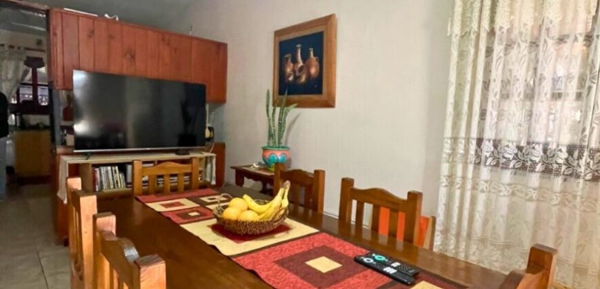 ENCANTADORA CASA ¡LISTA PARA HABITAR! – LA FALDA