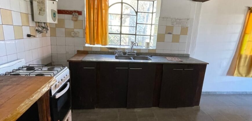 PINTORESCO CHALET DE LADRILLO VISTO – LA CUMBRE