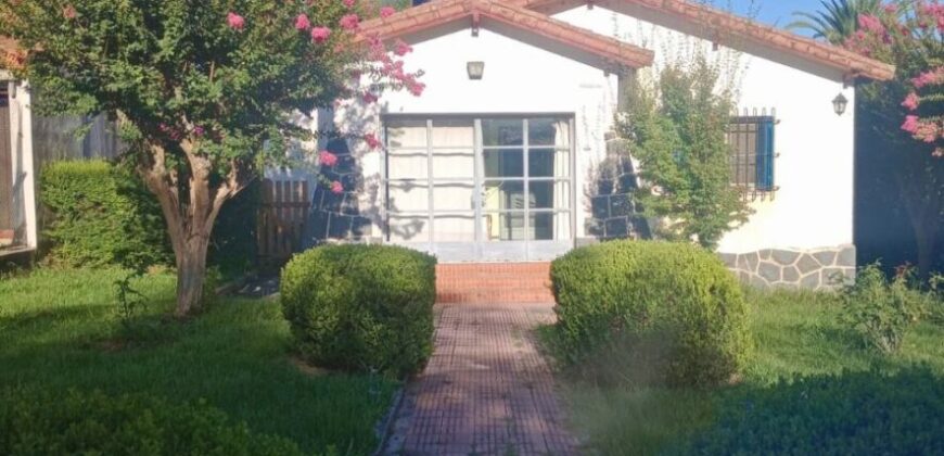 ÁMPLIO CHALET TRADICIONAL – VALLE HERMOSO