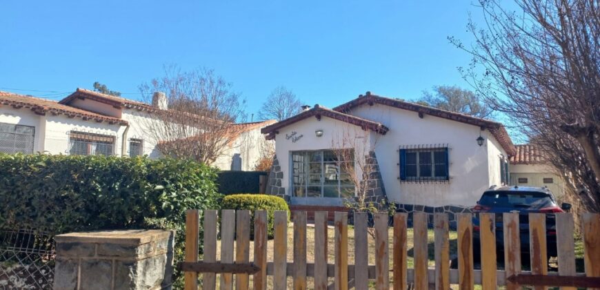 ÁMPLIO CHALET TRADICIONAL – VALLE HERMOSO