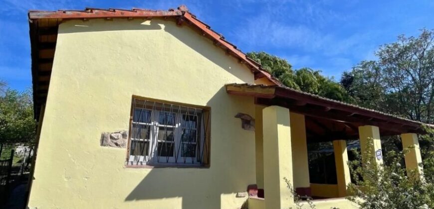 CHALET CON TRES DORMITORIOS – HUERTA GRANDE