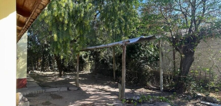 CHALET CON TRES DORMITORIOS – HUERTA GRANDE