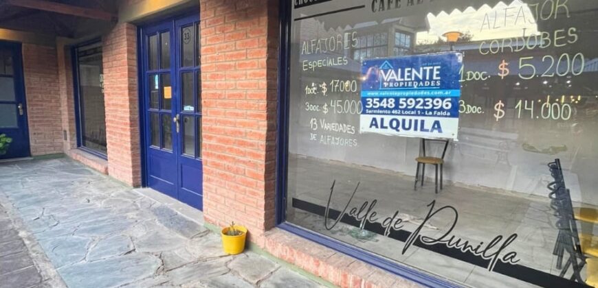 SALÓN COMERCIAL CÉNTRICO EN ALQUILER – LA FALDA