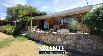 CASA CON ESPECTACULAR VISTA – LA FALDA